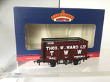 Bachmann 37-207 OO Gauge Coke Wagon Thomas W Ward, Sheffield