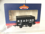 Bachmann 37-206 OO Gauge 8 Plank Coke Wagon Reading Gas Company