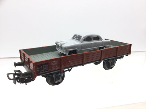 Marklin 4504 HO Gauge DB Flat Wagon with Car Load 3 Rail
