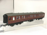 Hornby R4410 OO Gauge BR Maroon Hawksworth 3rd Class Coach W1717W