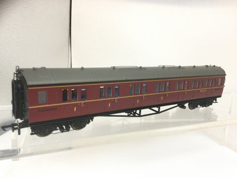 Hornby R4767 OO Gauge BR Maroon Collett Composite RH Coach W6137W