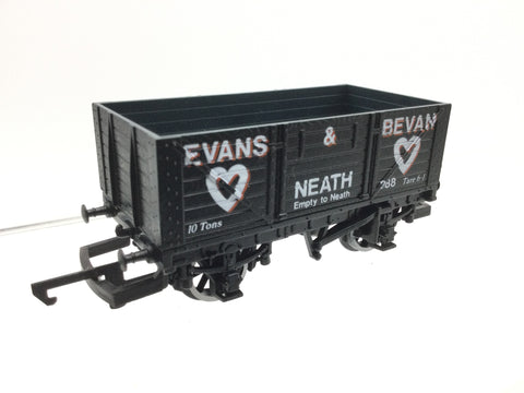 Hornby R142 OO Gauge Open Wagon Evans & Bevan, Neath