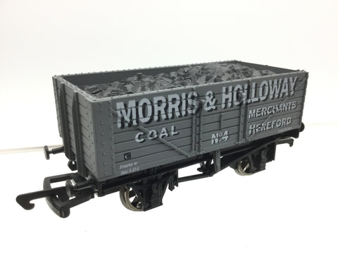 Dapol/Hereford Models OO Gauge 7 Plank Wagon Morris & Holloway, Hereford