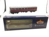 Bachmann 34-701 OO Gauge BR Maroon Suburban Composite Coach M41006