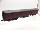 Bachmann 34-654 OO Gauge BR Maroon Full Brake Coach E16E