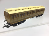 Triang R024 OO Gauge LNER Teak Clerestory Coach 61456