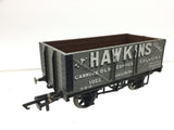 Hornby R6875 OO Gauge 7 Plank Wagon Hawkins 1022