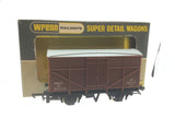 Wrenn W5083 OO Gauge BR Brown 8t Fruit Van B872181