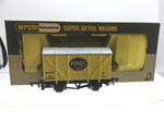 Wrenn W5022 OO Gauge Banana Van Fyffes