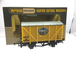 Wrenn W5022 OO Gauge Banana Van Fyffes (Dark Yellow)