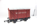 Wrenn W5011 OO Gauge Vent Van Watneys B757051 (L1)