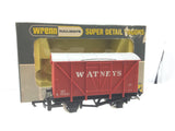 Wrenn W5011 OO Gauge Vent Van Watneys B757051 (L1)