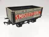 Peco R54M OO Gauge 7 Plank Wagon Moseley & Son (L1)