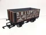 Hornby R6302A OO Gauge 7 Plank Wagon DR Llewellyn 56