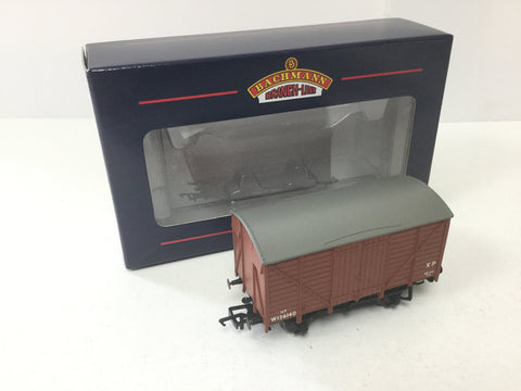 Bachmann 37-729A OO Gauge BR Double Vent Van W126140