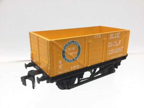Trix/Liliput 1366 OO Gauge Blue Circle Cement