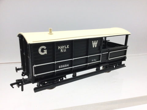 Bachmann 33-301R OO Gauge 20t Brake Van GWR Hayle 68684