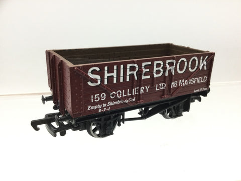 Bachmann 33-101 OO Gauge 7 Plank Wagon Shirebrook Colliery