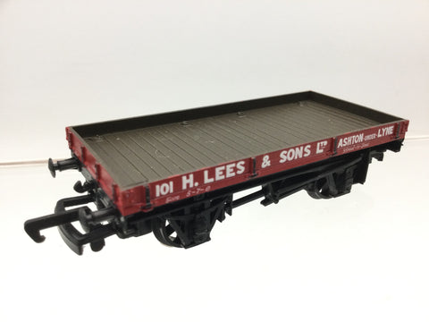 Bachmann 33-400 OO Gauge 1 Plank Wagon H Lees & Son