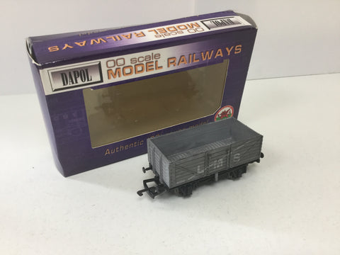 Dapol B337 OO Gauge 7 Plank Wagon LMS Loco Coal (Weathered)