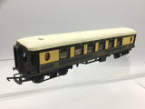 Triang R228 OO Gauge Pullman Coach Jane