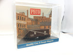 Peco NR-7002S N Gauge 7 Plank Open Wagon SR Brown