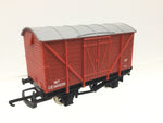 Wrenn W4318X OO Gauge Ventilated Van Red DE545533