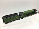 Hornby R2441 OO Gauge NRM LNER Green Class A3 4472 Flying Scotsman