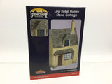 Bachmann 44-295 OO Gauge Scenecraft Low Relief Honey Stone Cottage