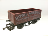 Lima 305672 OO Gauge 7 Plank Wagon Royal Arsenal