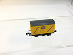 Graham Farish 2316 N Gauge 12t Vent Van Fyffes (L1)