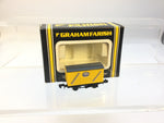 Graham Farish 2316 N Gauge 12t Vent Van Fyffes (L1)
