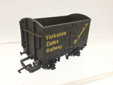 Hornby R241 OO Gauge Refrigerated Van Yorkshire Dales Railway