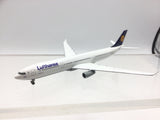 Herpa 514965 1:500 Scale Airbus A330-300 Cuxhaven