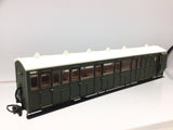 Peco GR-421U OO-9 Gauge Unlettered Green Brake Coach