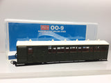 Peco GR-421U OO-9 Gauge Unlettered Green Brake Coach