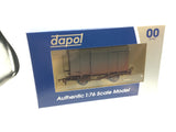 Dapol 4F-011-028 OO Gauge Ventilated Van BR Grey 183311 Weathered