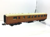 Dapol 2P-011-304 N Gauge LNER Gresley Teak Buffet Car 9121
