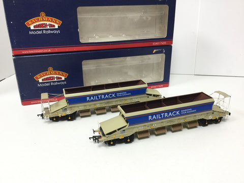 Bachmann 38-211 OO Gauge Auto-Ballaster Wagon Non-Generator x2