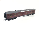 Airfix 54210 OO Gauge BR Maroon Centenary Brake Coach W4576
