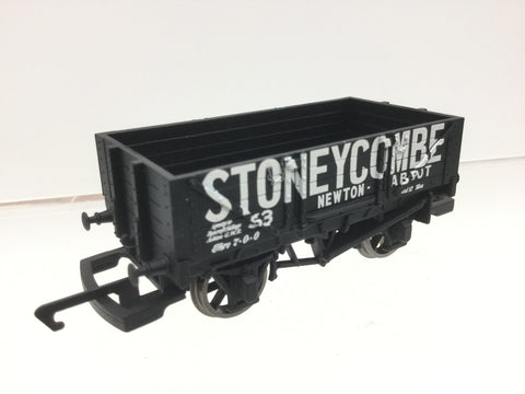 Hornby R6670 OO Gauge 4 Plank Wagon Stoneycombe