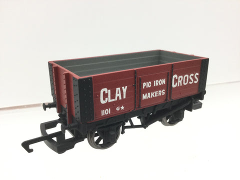 Hornby R6617 OO Gauge 6 Plank Clay Cross Pig Iron 1101