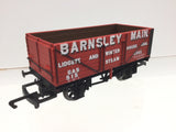 Hornby R6654 OO Gauge 7 Plank Wagon Barnsley Main
