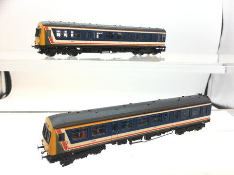 Graham Farish 371-505 N Gauge Network SouthEast 2 Car Class 101 DMU (DCC FITTED)