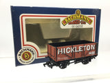 Bachmann 33-100 OO Gauge 7 Plank Wagon Hickleton