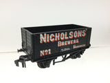 Trix 1675 OO Gauge 7 Plank Wagon Nicholsons