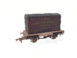 Dapol 4F-037-010 OO Gauge LMS Conflat Wagon w Container (Weathered)