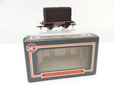Dapol 4F-037-010 OO Gauge LMS Conflat Wagon w Container (Weathered)
