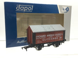 Dapol 4F-017-005 OO Gauge Lime Wagon Richard Briggs & Sons, Clitheroe