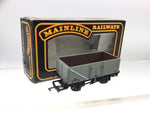 Airfix 54366 OO Gauge BR 7 Plank Wagon P130286